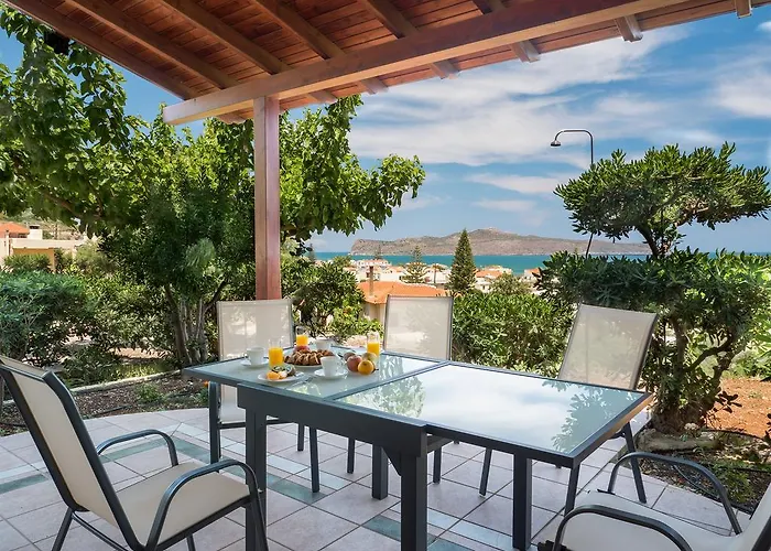 Romantic Corner Maisonette Houses