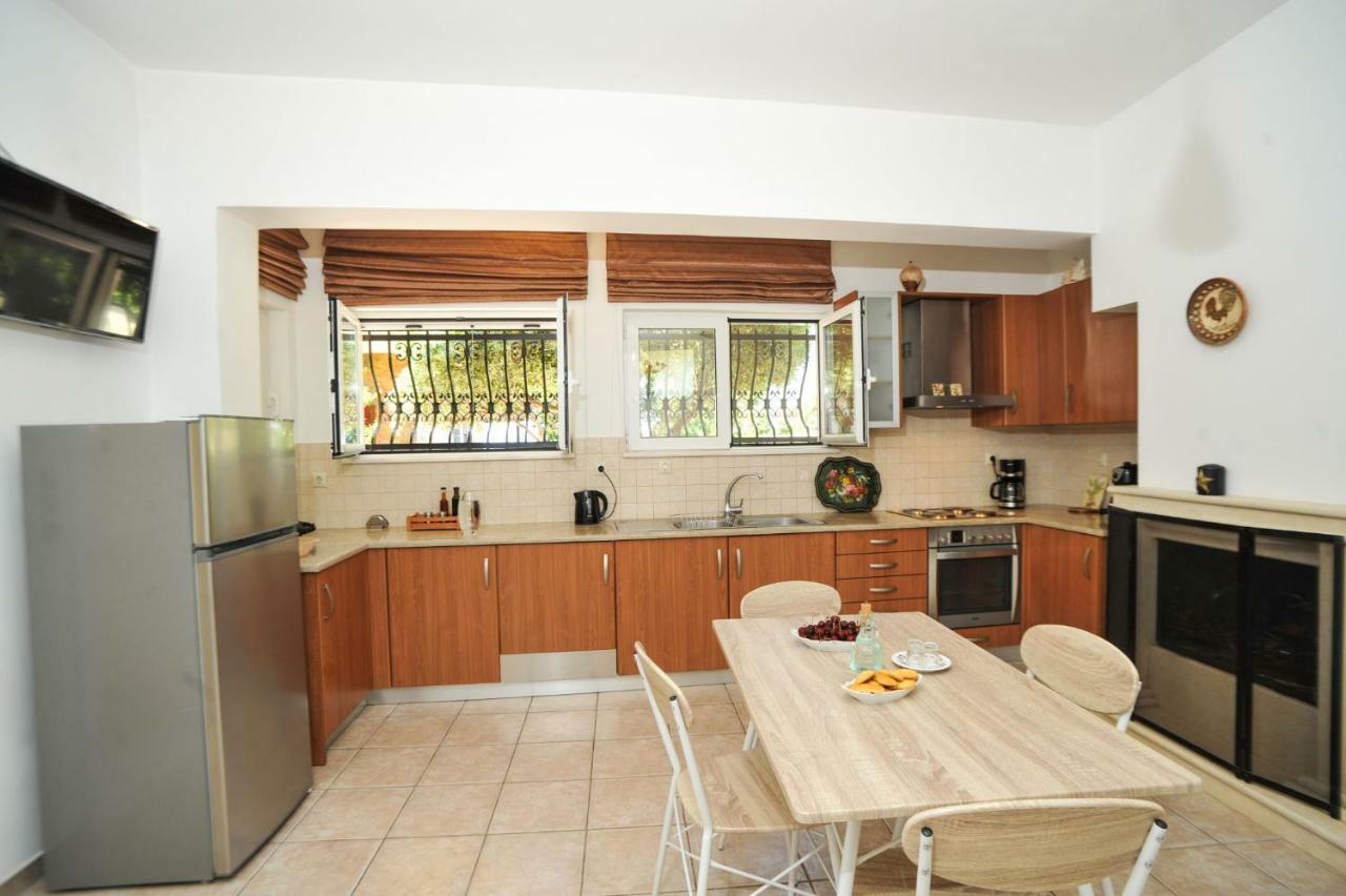 Romantic Corner Maisonette Apartment